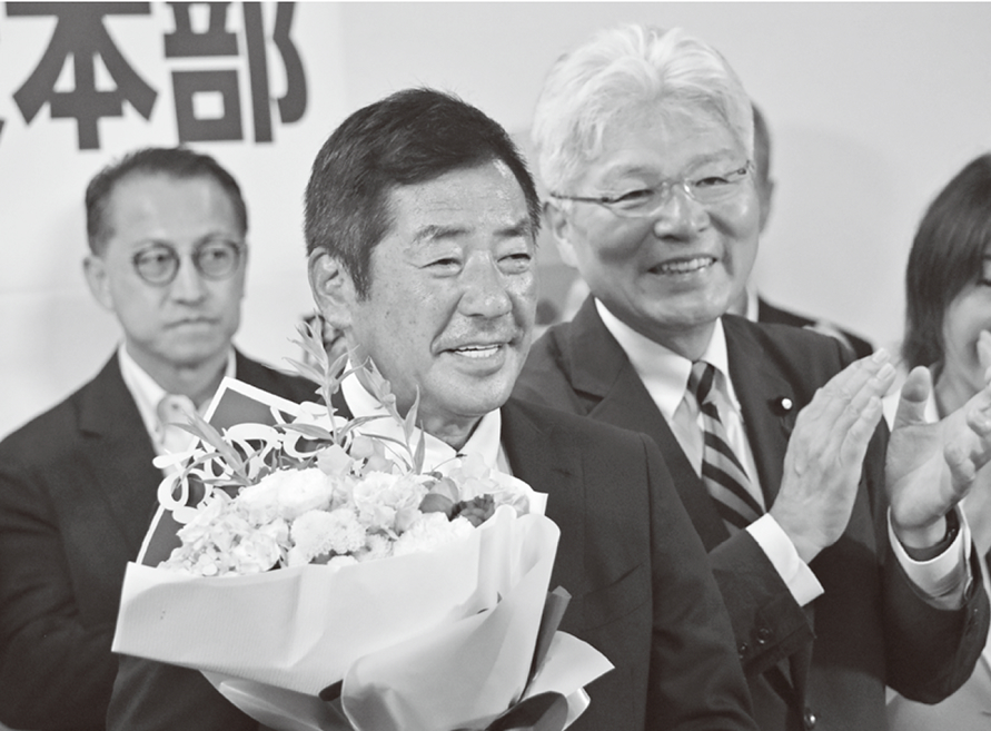 勝部けんじ氏が激戦を制し、再選を果たしました